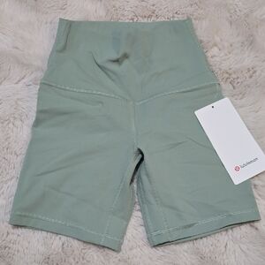 Lululemon Size 2 Align Short